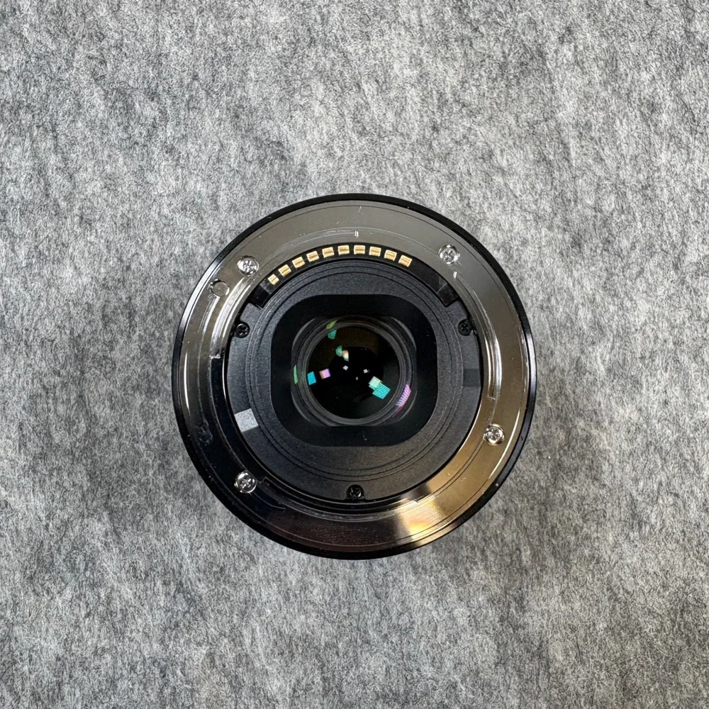 Sony E 35mm f/1.8 OSS Lens SEL35F18 E-mount APS-C Black with Hood ALC-SH112